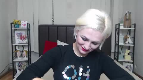 Snapshot of oliviahorst chatting on 27, 11, 2025 OliviaHorst online show from 27, 11, 2025