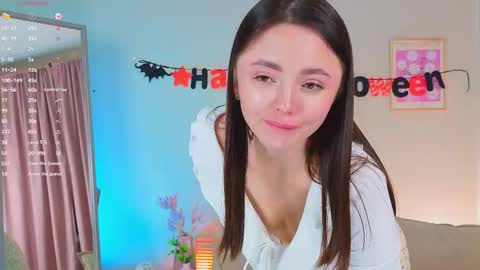 Olivia online show from 28, 10, 2025