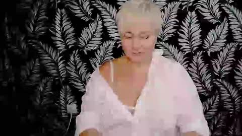 Kelly online show from 6, 12, 2024