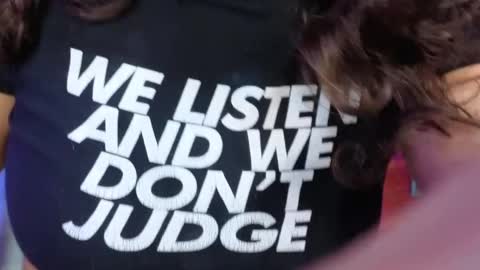 Snapshot of olivyaa chatting on 5, 11, 2025 olivyaa online show from 5, 11, 2025