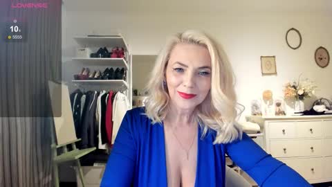 Snapshot of ollalla7 chatting on 13, 9, 2025 ollalla7 online show from 13, 9, 2025