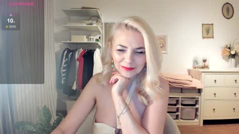 Snapshot of ollalla7 chatting on 26, 10, 2025 ollalla7 online show from 26, 10, 2025