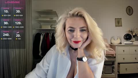 Snapshot of ollalla7 chatting on 11, 11, 2025 ollalla7 online show from 11, 11, 2025