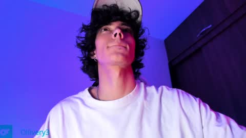     online show from 25, 1, 2025