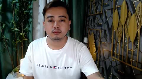 omar_asianfuck online show from 21, 11, 2025