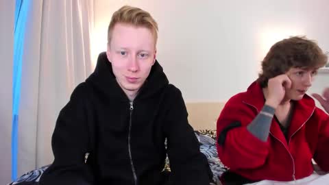 Snapshot of omg_pie chatting on 14, 11, 2025 Mars online show from 14, 11, 2025