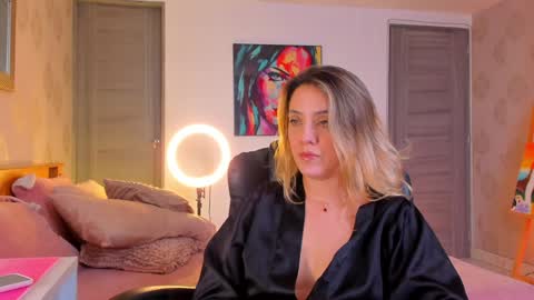 Martina Ricci online show from 17, 12, 2024