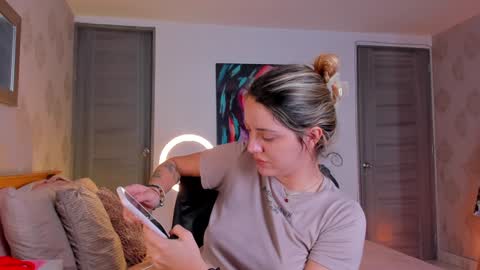 Martina Ricci online show from 18, 12, 2024