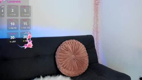 Violette online show from 5, 3, 2025