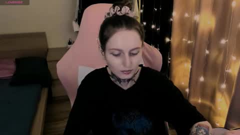 on_yxxx online show from 9, 11, 2025