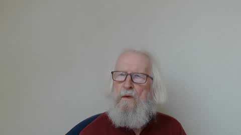 Snapshot of onanister chatting on 20, 10, 2025 Somewhere over the rainbow online show from 20, 10, 2025