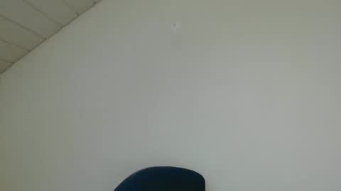 Snapshot of onanister chatting on 23, 10, 2025 Somewhere over the rainbow online show from 23, 10, 2025