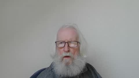 Snapshot of onanister chatting on 22, 11, 2025 Somewhere over the rainbow online show from 22, 11, 2025