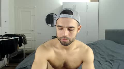 onebestlover online show from 7, 11, 2025