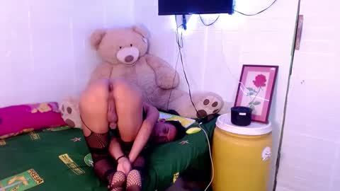 Wyn Will serve you and be your slave online show from 11, 3, 2025