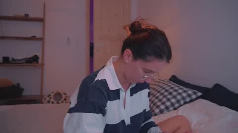 Ariel online show from 27, 2, 2025