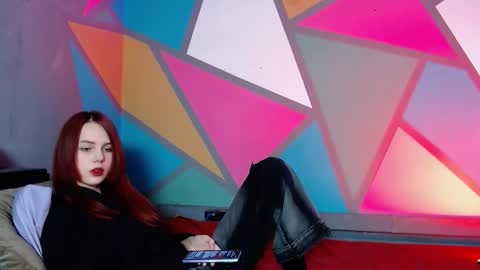 onessandra online show from 13, 3, 2026