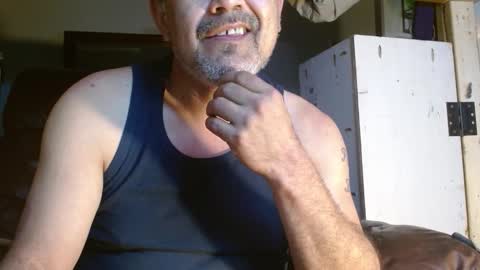 Snapshot of onewayallday chatting on 28, 11, 2025 onewaykenny online show from 28, 11, 2025