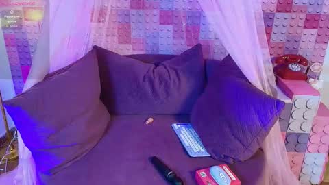 Snapshot of only_kattye chatting on 16, 12, 2025 Heidy Carmona online show from 16, 12, 2025