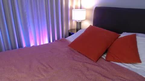 Lily Peach  -   online show from 23, 11, 2025