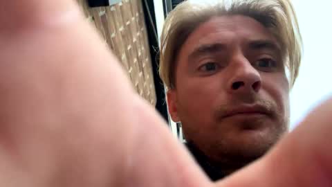 onlyloveyoutwice2016 online show from 14, 10, 2025