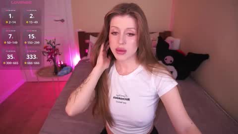 Snapshot of onlypenny chatting on 21, 11, 2025 Peny online show from 21, 11, 2025