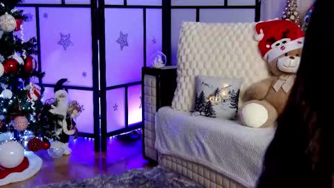 Snapshot of onlyxandra7 chatting on 18, 12, 2025 Xandra online show from 18, 12, 2025