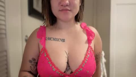 Miss Girly online show from 19, 3, 2026