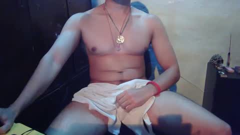 oomaurooo online show from 14, 10, 2025