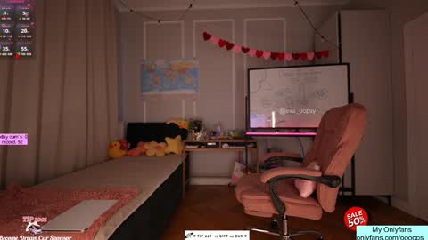 Snapshot of oooops__ chatting on 18, 9, 2025 Eva online show from 18, 9, 2025