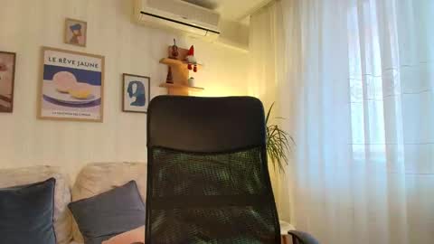 ophelia blue online show from 12, 1, 2026