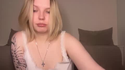 Snapshot of opheliaritz chatting on 9, 3, 2026 Ophelia online show from 9, 3, 2026