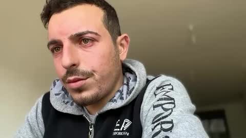 Snapshot of or690 chatting on 5, 1, 2025 or online show from 5, 1, 2025