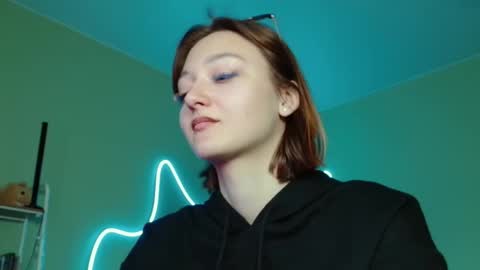 Melani  online show from 21, 10, 2025