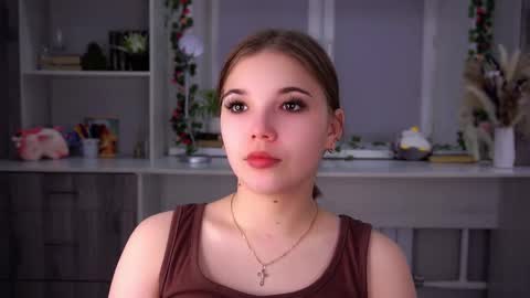 Snapshot of orastarcher chatting on 15, 12, 2025 Jenny online show from 15, 12, 2025