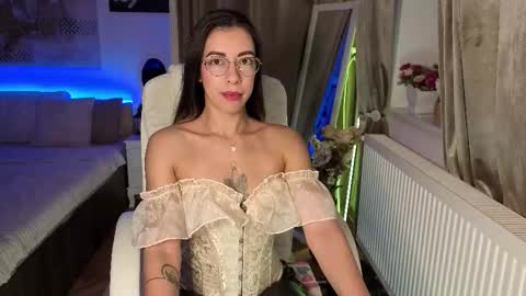 Eve Voss online show from 18, 11, 2025