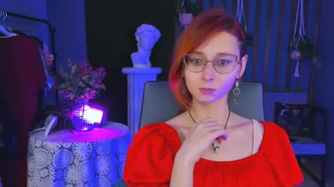 Orianna -  Hi Im into geek culture cosplay crafting LARP games. Shall we play DnD online show from 11, 12, 2024