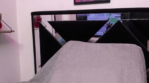 ORIANNA online show from 6, 3, 2025