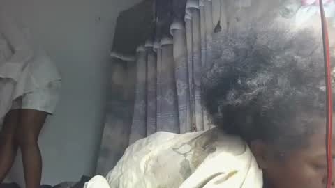 ornellahhh online show from 17, 10, 2025