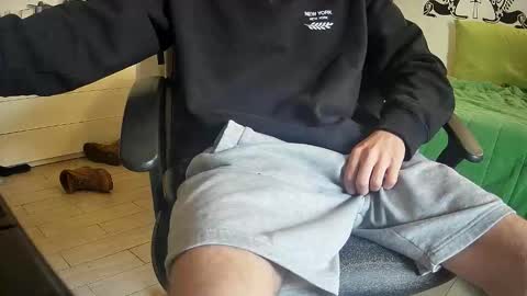 Snapshot of orobrus chatting on 2, 11, 2025 Oroborus online show from 2, 11, 2025