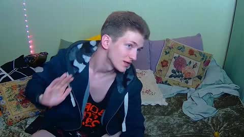 Snapshot of oscar_wildy chatting on 5, 1, 2025 Oscar online show from 5, 1, 2025