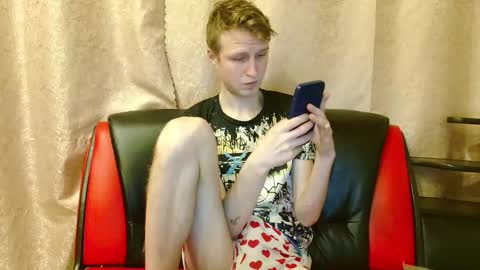 Snapshot of oscar_wildy chatting on 28, 11, 2025 Oscar online show from 28, 11, 2025