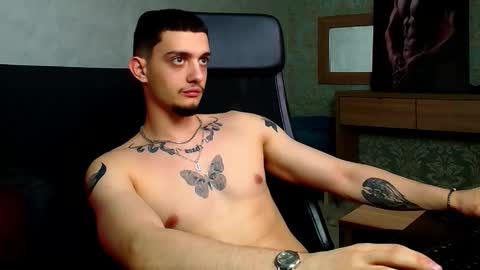 OscarGriffin online show from 5, 3, 2025