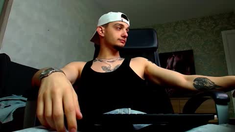 OscarGriffin online show from 9, 3, 2025