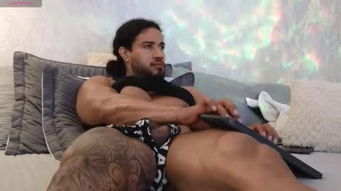 Snapshot of osher_cox chatting on 6, 2, 2026 osher_cox online show from 6, 2, 2026