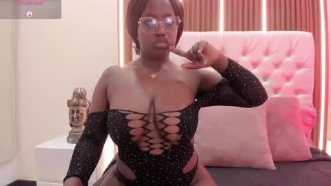 Oshun online show from 5, 10, 2025