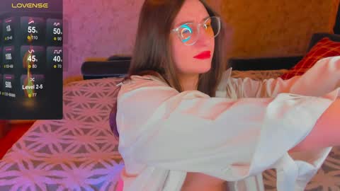 Snapshot of oskar_fucker chatting on 14, 12, 2024 Leliana online show from 14, 12, 2024