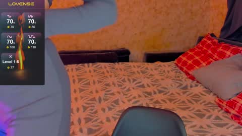 Snapshot of oskar_fucker chatting on 18, 12, 2024 Leliana online show from 18, 12, 2024