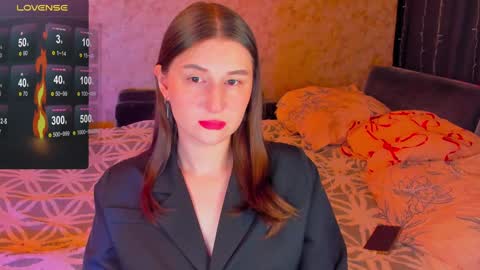 Snapshot of oskar_fucker chatting on 27, 1, 2025 Leliana online show from 27, 1, 2025