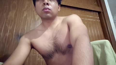 Snapshot of oskr876k chatting on 15, 12, 2024 Oscar L online show from 15, 12, 2024